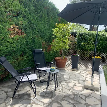 Independant Avec Terrasse Et Jardin Prives Chez Pascale *