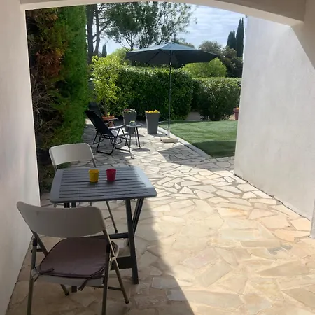 Independant Chez Pascale Apartment *