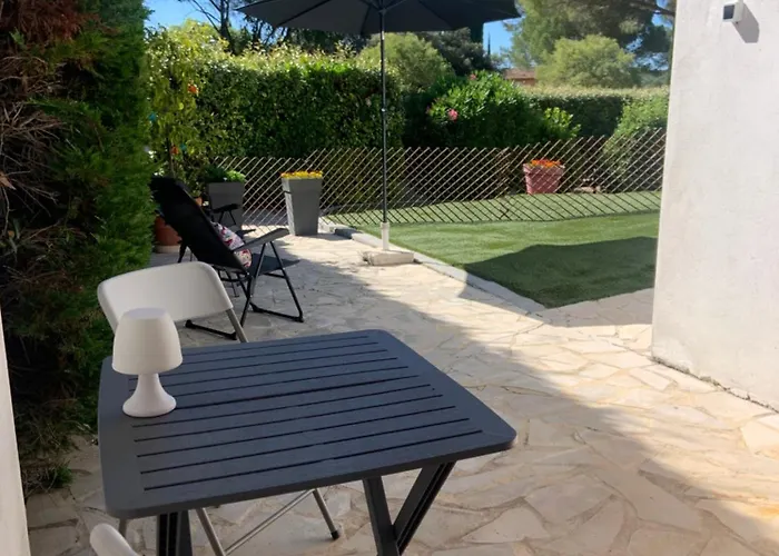 Independant Chez Pascale Apartment Saint-Clément