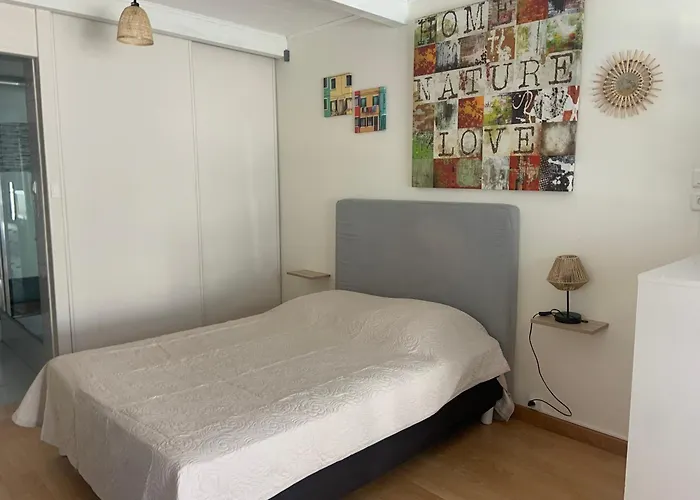 Independant Chez Pascale *