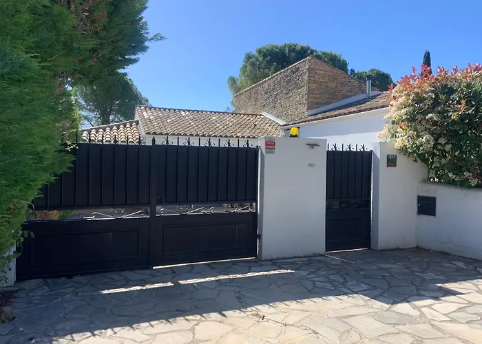 Independant Chez Pascale Saint-Clément